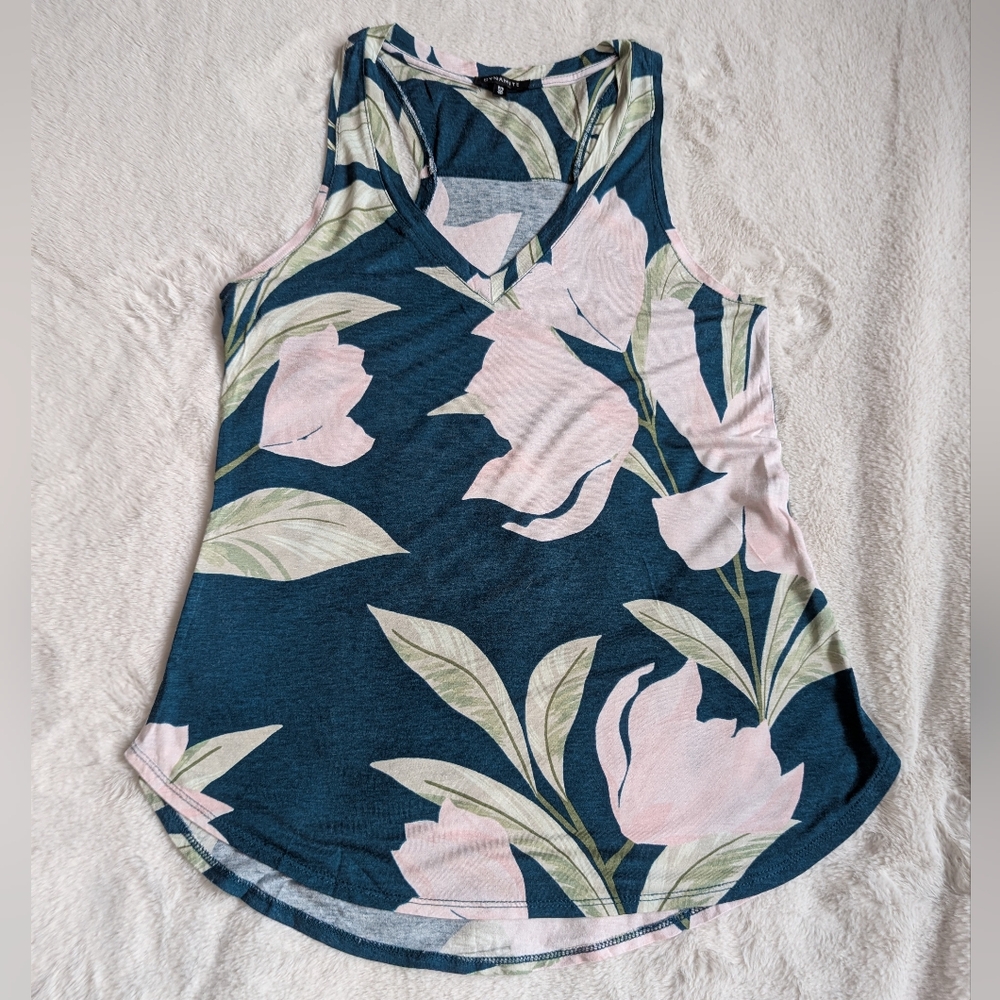 Dynamite V-Neck Tank Top, sz S